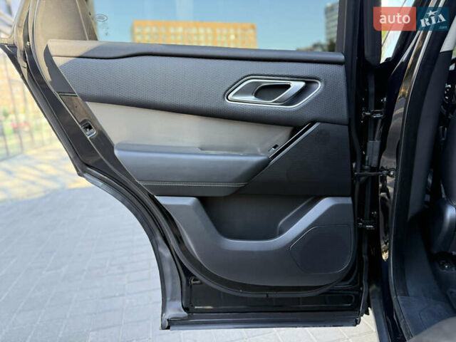 Чорний Ленд Ровер Рендж Ровер Велар, об'ємом двигуна 2 л та пробігом 105 тис. км за 32000 $, фото 50 на Automoto.ua