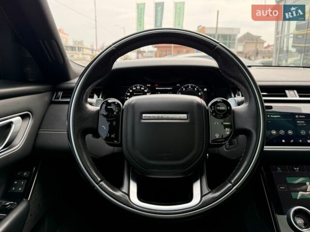 Чорний Ленд Ровер Рендж Ровер Велар, об'ємом двигуна 2 л та пробігом 107 тис. км за 35500 $, фото 20 на Automoto.ua