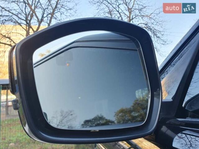 Ленд Ровер Рендж Ровер Велар 2017 у Києві на Automoto.ua Чорний Ленд Ровер Рендж Ровер Велар, об'ємом двигуна 2 л та пробігом 90 тис. км за 35999 $, фото 39 на Automoto.ua