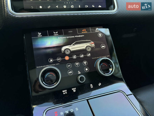 Чорний Ленд Ровер Рендж Ровер Велар, об'ємом двигуна 2 л та пробігом 105 тис. км за 32000 $, фото 41 на Automoto.ua