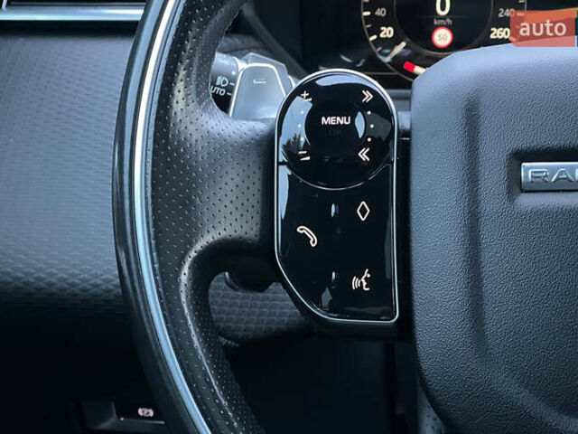 Черный Ленд Ровер Рендж Ровер Велар, объемом двигателя 3 л и пробегом 102 тыс. км за 39990 $, фото 12 на Automoto.ua