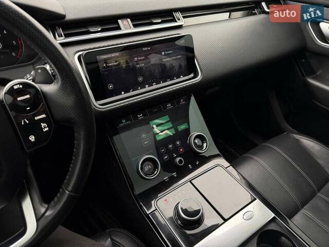 Чорний Ленд Ровер Рендж Ровер Велар, об'ємом двигуна 2 л та пробігом 95 тис. км за 40000 $, фото 64 на Automoto.ua