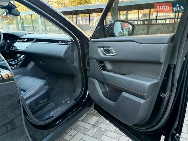 Ленд Ровер Рендж Ровер Велар 2017 у Києві на Automoto.ua Чорний Ленд Ровер Рендж Ровер Велар, об'ємом двигуна 2 л та пробігом 90 тис. км за 35999 $, фото 52 на Automoto.ua