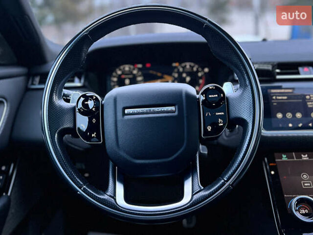 Черный Ленд Ровер Рендж Ровер Велар, объемом двигателя 3 л и пробегом 102 тыс. км за 39990 $, фото 11 на Automoto.ua