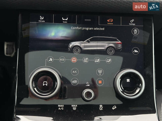 Черный Ленд Ровер Рендж Ровер Велар, объемом двигателя 2 л и пробегом 56 тыс. км за 37900 $, фото 55 на Automoto.ua