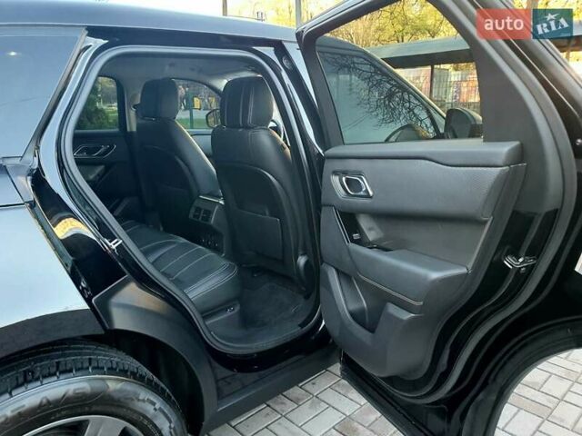 Ленд Ровер Рендж Ровер Велар 2017 у Києві на Automoto.ua Чорний Ленд Ровер Рендж Ровер Велар, об'ємом двигуна 2 л та пробігом 90 тис. км за 35999 $, фото 48 на Automoto.ua
