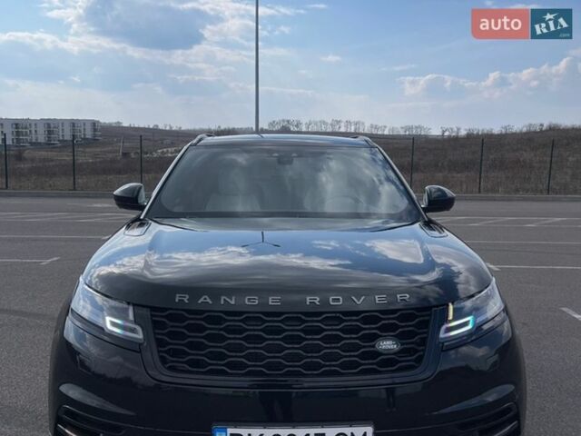 Чорний Ленд Ровер Рендж Ровер Велар, об'ємом двигуна 2.99 л та пробігом 100 тис. км за 39999 $, фото 2 на Automoto.ua