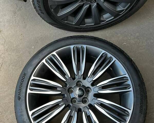 Чорний Ленд Ровер Рендж Ровер Велар, об'ємом двигуна 2 л та пробігом 58 тис. км за 35800 $, фото 39 на Automoto.ua