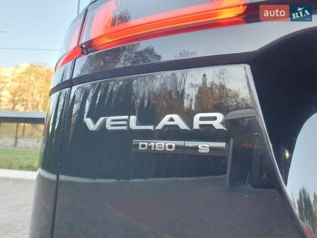 Ленд Ровер Рендж Ровер Велар 2017 у Києві на Automoto.ua Чорний Ленд Ровер Рендж Ровер Велар, об'ємом двигуна 2 л та пробігом 90 тис. км за 35999 $, фото 27 на Automoto.ua