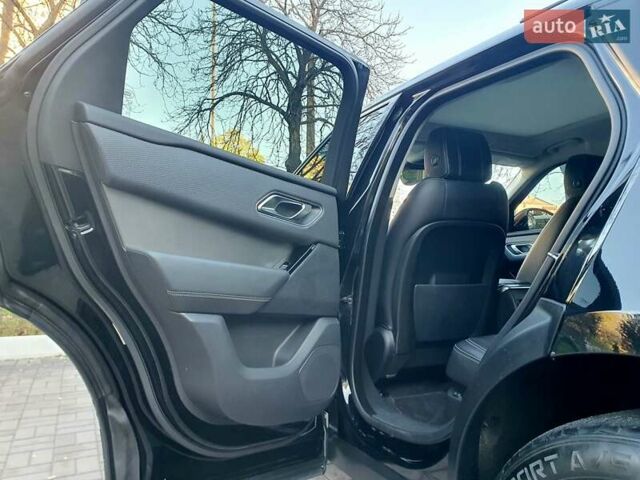 Ленд Ровер Рендж Ровер Велар 2017 у Києві на Automoto.ua Чорний Ленд Ровер Рендж Ровер Велар, об'ємом двигуна 2 л та пробігом 90 тис. км за 35999 $, фото 46 на Automoto.ua