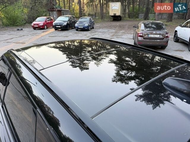 Чорний Ленд Ровер Рендж Ровер Велар, об'ємом двигуна 2 л та пробігом 107 тис. км за 34900 $, фото 12 на Automoto.ua