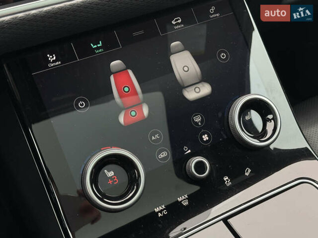 Черный Ленд Ровер Рендж Ровер Велар, объемом двигателя 2 л и пробегом 56 тыс. км за 37900 $, фото 59 на Automoto.ua