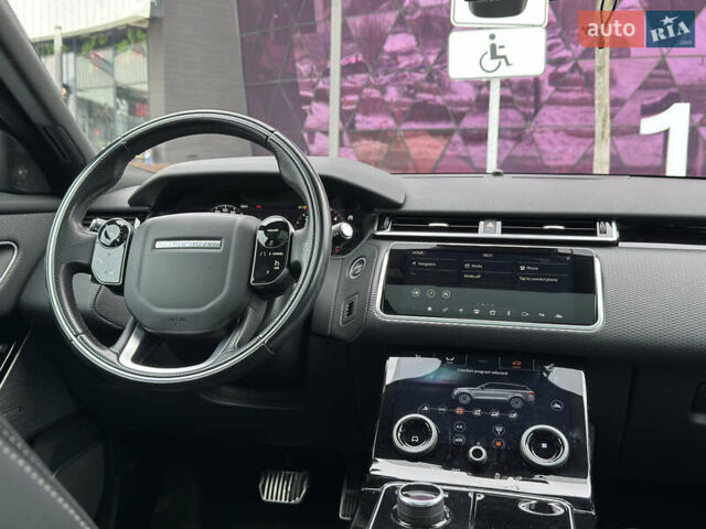 Черный Ленд Ровер Рендж Ровер Велар, объемом двигателя 2 л и пробегом 56 тыс. км за 37900 $, фото 46 на Automoto.ua