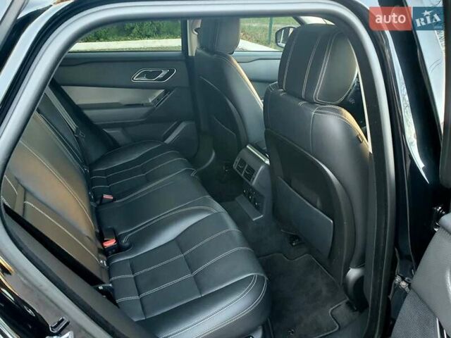 Ленд Ровер Рендж Ровер Велар 2017 у Києві на Automoto.ua Чорний Ленд Ровер Рендж Ровер Велар, об'ємом двигуна 2 л та пробігом 90 тис. км за 35999 $, фото 49 на Automoto.ua