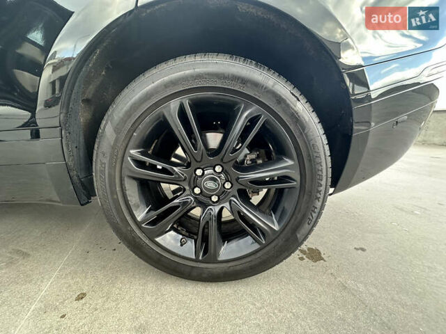 Чорний Ленд Ровер Рендж Ровер Велар, об'ємом двигуна 2 л та пробігом 123 тис. км за 35500 $, фото 10 на Automoto.ua