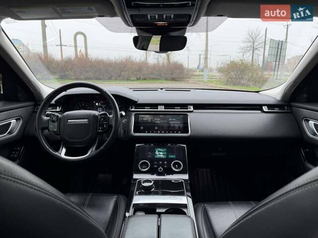 Чорний Ленд Ровер Рендж Ровер Велар, об'ємом двигуна 2 л та пробігом 95 тис. км за 40000 $, фото 54 на Automoto.ua