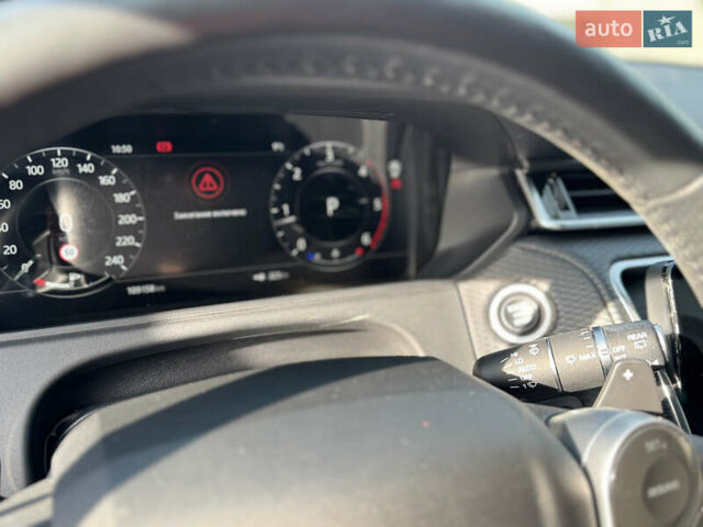 Черный Ленд Ровер Рендж Ровер Велар, объемом двигателя 2 л и пробегом 103 тыс. км за 34900 $, фото 8 на Automoto.ua