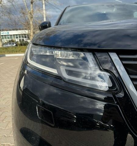 Чорний Ленд Ровер Рендж Ровер Велар, об'ємом двигуна 2 л та пробігом 105 тис. км за 36500 $, фото 7 на Automoto.ua