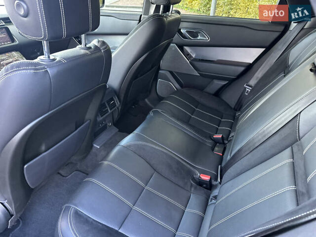 Чорний Ленд Ровер Рендж Ровер Велар, об'ємом двигуна 2 л та пробігом 83 тис. км за 32900 $, фото 37 на Automoto.ua