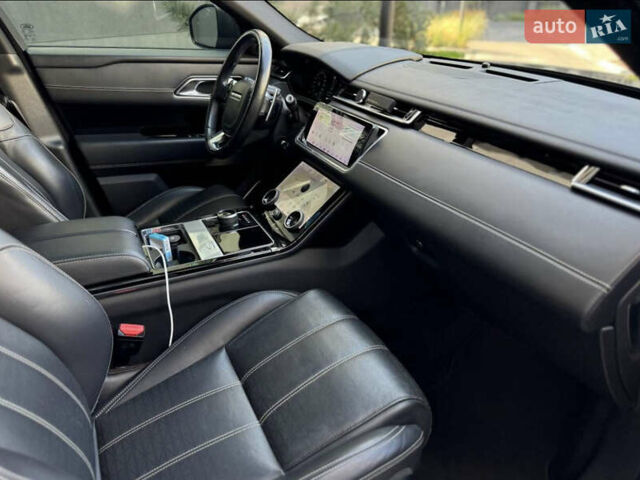 Чорний Ленд Ровер Рендж Ровер Велар, об'ємом двигуна 2 л та пробігом 82 тис. км за 34000 $, фото 2 на Automoto.ua