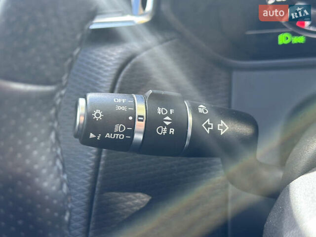 Чорний Ленд Ровер Рендж Ровер Велар, об'ємом двигуна 2 л та пробігом 83 тис. км за 32900 $, фото 44 на Automoto.ua