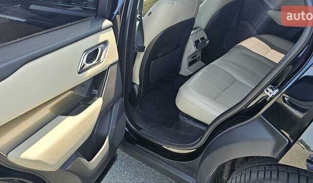 Черный Ленд Ровер Рендж Ровер Велар, объемом двигателя 2 л и пробегом 88 тыс. км за 44900 $, фото 10 на Automoto.ua