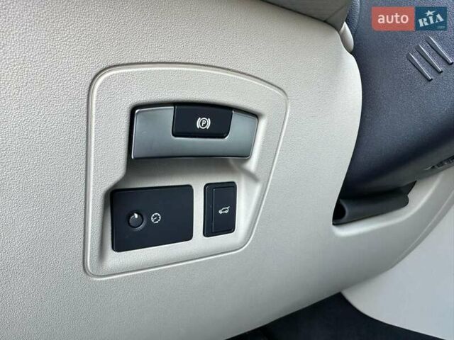 Черный Ленд Ровер Рендж Ровер Велар, объемом двигателя 2 л и пробегом 88 тыс. км за 44900 $, фото 30 на Automoto.ua