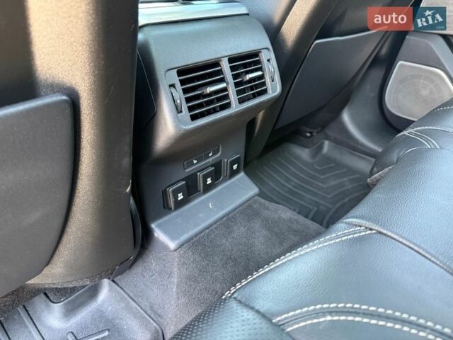 Чорний Ленд Ровер Рендж Ровер Велар, об'ємом двигуна 3 л та пробігом 175 тис. км за 29800 $, фото 21 на Automoto.ua