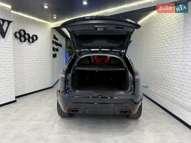 Черный Ленд Ровер Рендж Ровер Велар, объемом двигателя 2 л и пробегом 90 тыс. км за 39999 $, фото 26 на Automoto.ua