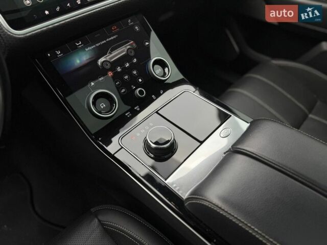 Черный Ленд Ровер Рендж Ровер Велар, объемом двигателя 2 л и пробегом 60 тыс. км за 39500 $, фото 42 на Automoto.ua