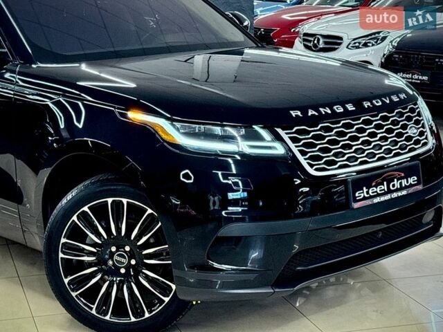 Черный Ленд Ровер Рендж Ровер Велар, объемом двигателя 2 л и пробегом 58 тыс. км за 37999 $, фото 6 на Automoto.ua