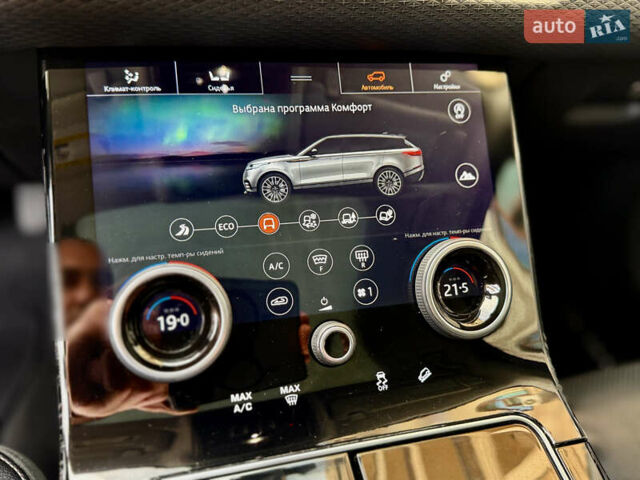 Черный Ленд Ровер Рендж Ровер Велар, объемом двигателя 2 л и пробегом 90 тыс. км за 39999 $, фото 84 на Automoto.ua