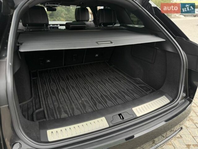 Черный Ленд Ровер Рендж Ровер Велар, объемом двигателя 2 л и пробегом 60 тыс. км за 39500 $, фото 62 на Automoto.ua