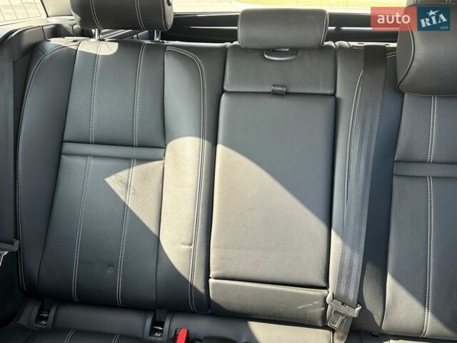 Чорний Ленд Ровер Рендж Ровер Велар, об'ємом двигуна 3 л та пробігом 76 тис. км за 33500 $, фото 19 на Automoto.ua