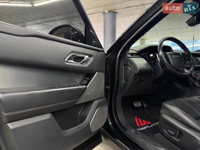 Чорний Ленд Ровер Рендж Ровер Велар, об'ємом двигуна 2.99 л та пробігом 74 тис. км за 49000 $, фото 18 на Automoto.ua