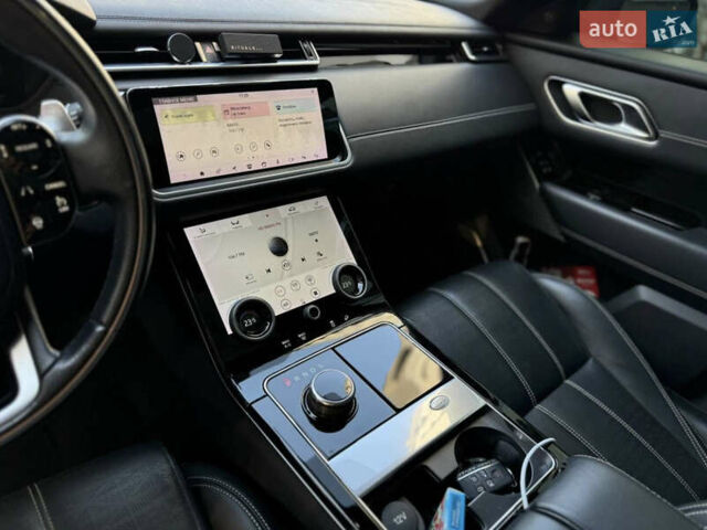 Чорний Ленд Ровер Рендж Ровер Велар, об'ємом двигуна 2 л та пробігом 82 тис. км за 34000 $, фото 3 на Automoto.ua