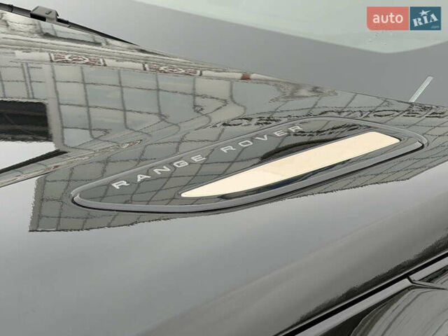 Чорний Ленд Ровер Рендж Ровер Велар, об'ємом двигуна 2.99 л та пробігом 74 тис. км за 49000 $, фото 32 на Automoto.ua