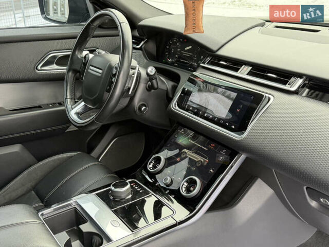 Чорний Ленд Ровер Рендж Ровер Велар, об'ємом двигуна 2.99 л та пробігом 74 тис. км за 49000 $, фото 37 на Automoto.ua
