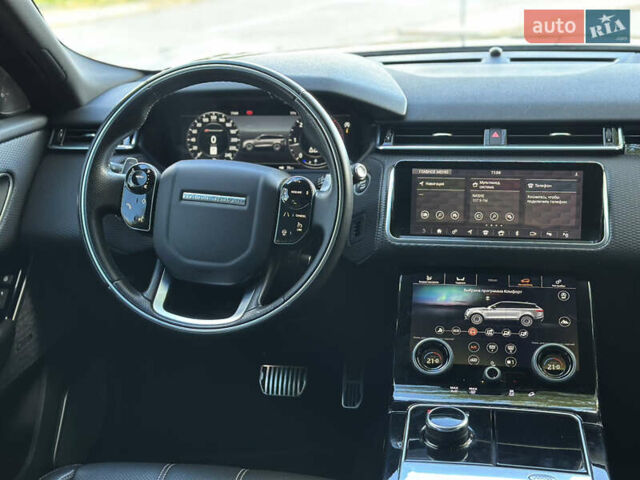 Чорний Ленд Ровер Рендж Ровер Велар, об'ємом двигуна 2 л та пробігом 83 тис. км за 32900 $, фото 25 на Automoto.ua