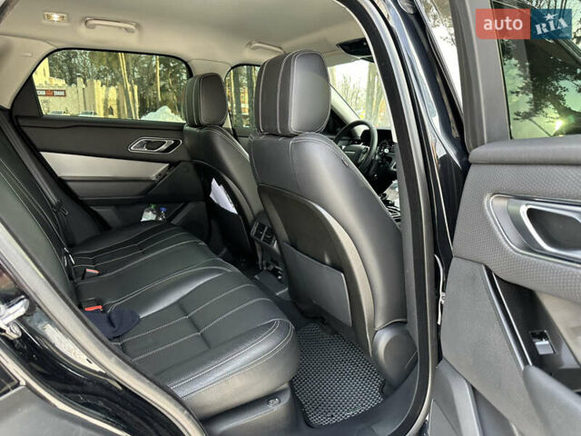 Чорний Ленд Ровер Рендж Ровер Велар, об'ємом двигуна 2 л та пробігом 114 тис. км за 34200 $, фото 27 на Automoto.ua
