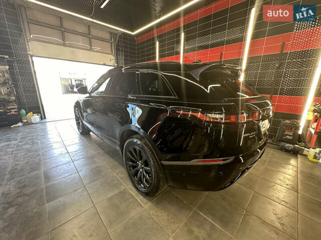 Черный Ленд Ровер Рендж Ровер Велар, объемом двигателя 2 л и пробегом 99 тыс. км за 36999 $, фото 9 на Automoto.ua