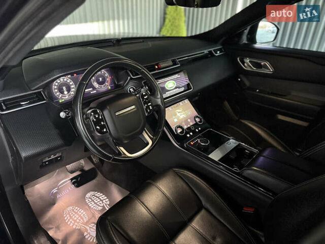 Черный Ленд Ровер Рендж Ровер Велар, объемом двигателя 2 л и пробегом 112 тыс. км за 39999 $, фото 7 на Automoto.ua