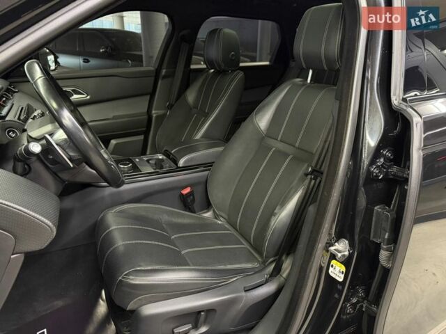 Чорний Ленд Ровер Рендж Ровер Велар, об'ємом двигуна 2.99 л та пробігом 74 тис. км за 49000 $, фото 19 на Automoto.ua