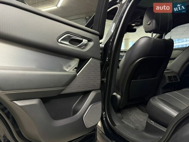 Чорний Ленд Ровер Рендж Ровер Велар, об'ємом двигуна 2.99 л та пробігом 74 тис. км за 49000 $, фото 22 на Automoto.ua