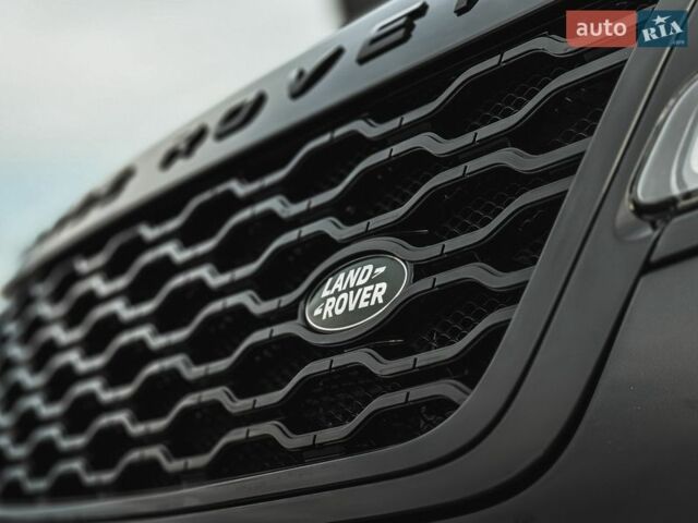 Черный Ленд Ровер Рендж Ровер Велар, объемом двигателя 2 л и пробегом 136 тыс. км за 53000 $, фото 12 на Automoto.ua