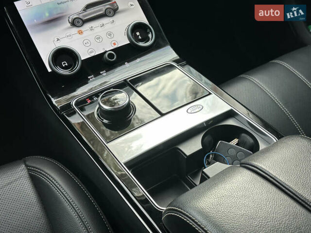 Чорний Ленд Ровер Рендж Ровер Велар, об'ємом двигуна 2 л та пробігом 114 тис. км за 34200 $, фото 18 на Automoto.ua