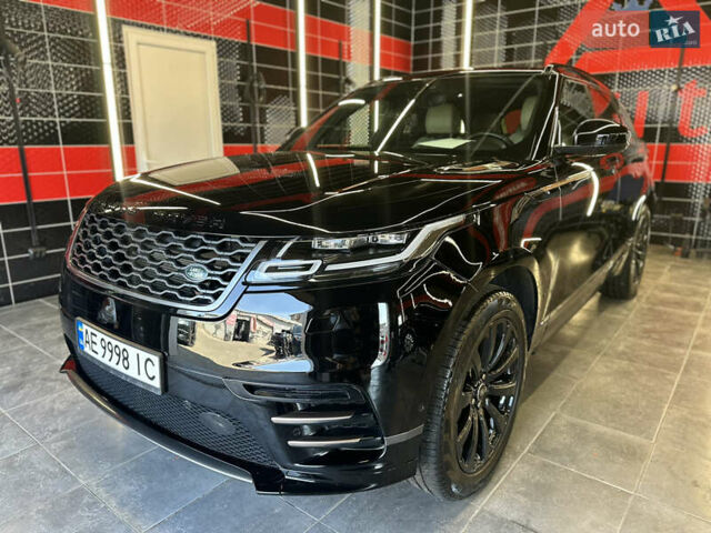 Черный Ленд Ровер Рендж Ровер Велар, объемом двигателя 2 л и пробегом 99 тыс. км за 36999 $, фото 3 на Automoto.ua