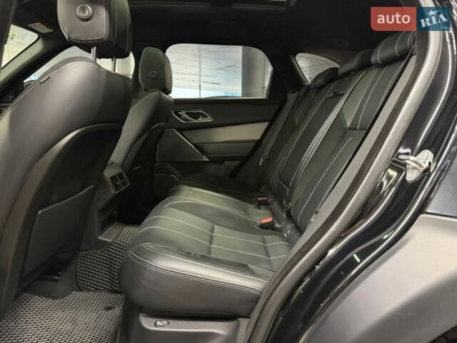 Чорний Ленд Ровер Рендж Ровер Велар, об'ємом двигуна 2.99 л та пробігом 74 тис. км за 49000 $, фото 25 на Automoto.ua