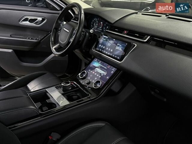 Черный Ленд Ровер Рендж Ровер Велар, объемом двигателя 2 л и пробегом 58 тыс. км за 37999 $, фото 23 на Automoto.ua