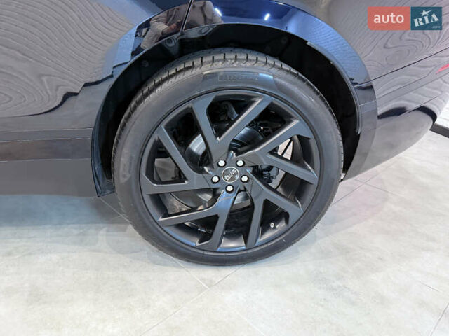 Черный Ленд Ровер Рендж Ровер Велар, объемом двигателя 2 л и пробегом 90 тыс. км за 39999 $, фото 15 на Automoto.ua